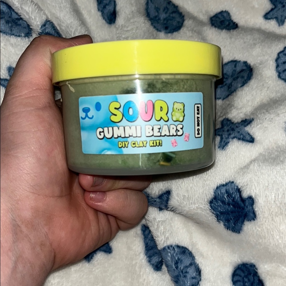 Sour Gummi Bears DIY Clay Kit - Yellow Lid